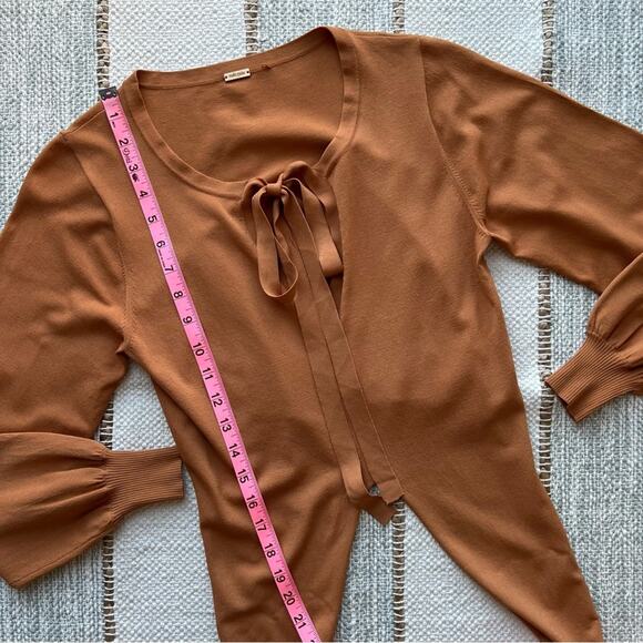 Cult Gaia Mustard Yellow Long Sleeves Wrap Around Pullover Sweater Women’s Small - Picture 5 of 9